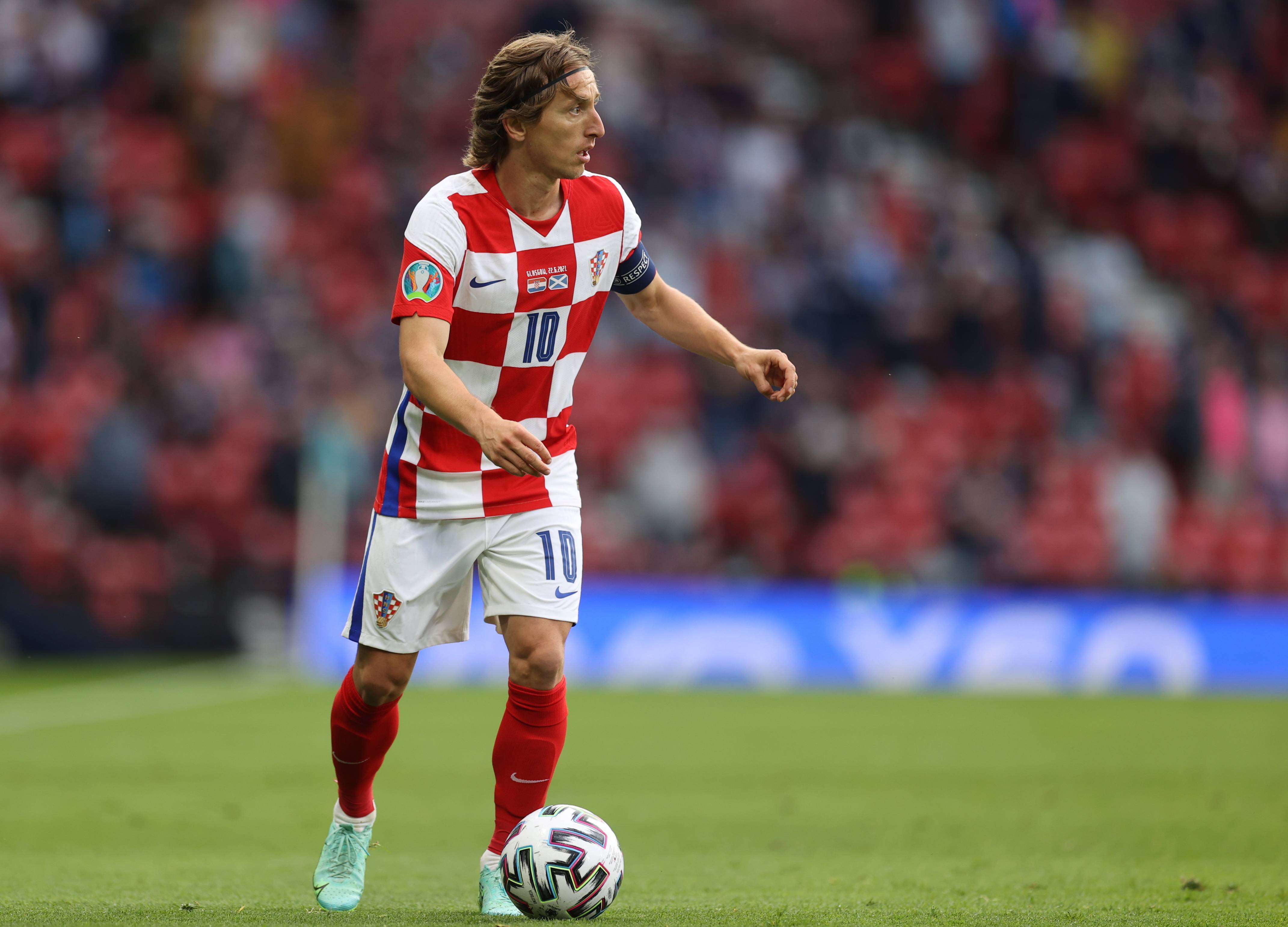 毛剑卿：伊万对国足实力没有正确评估，亚洲三流凭啥打单后腰