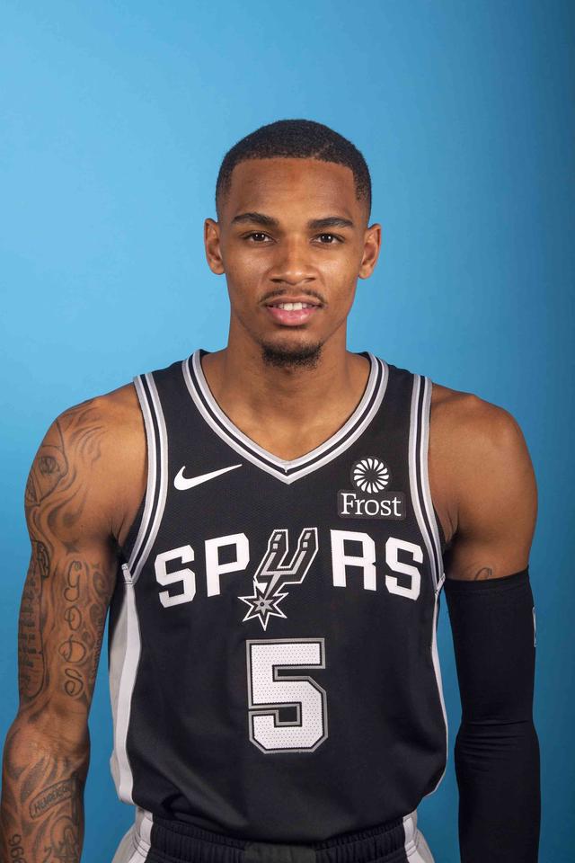 以领袖般的 以领袖般的