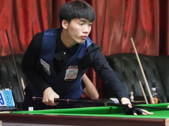 港的前锋 港的前锋