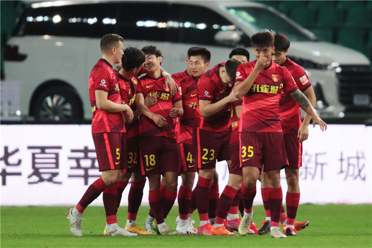 牵制对方翼 牵制对方翼